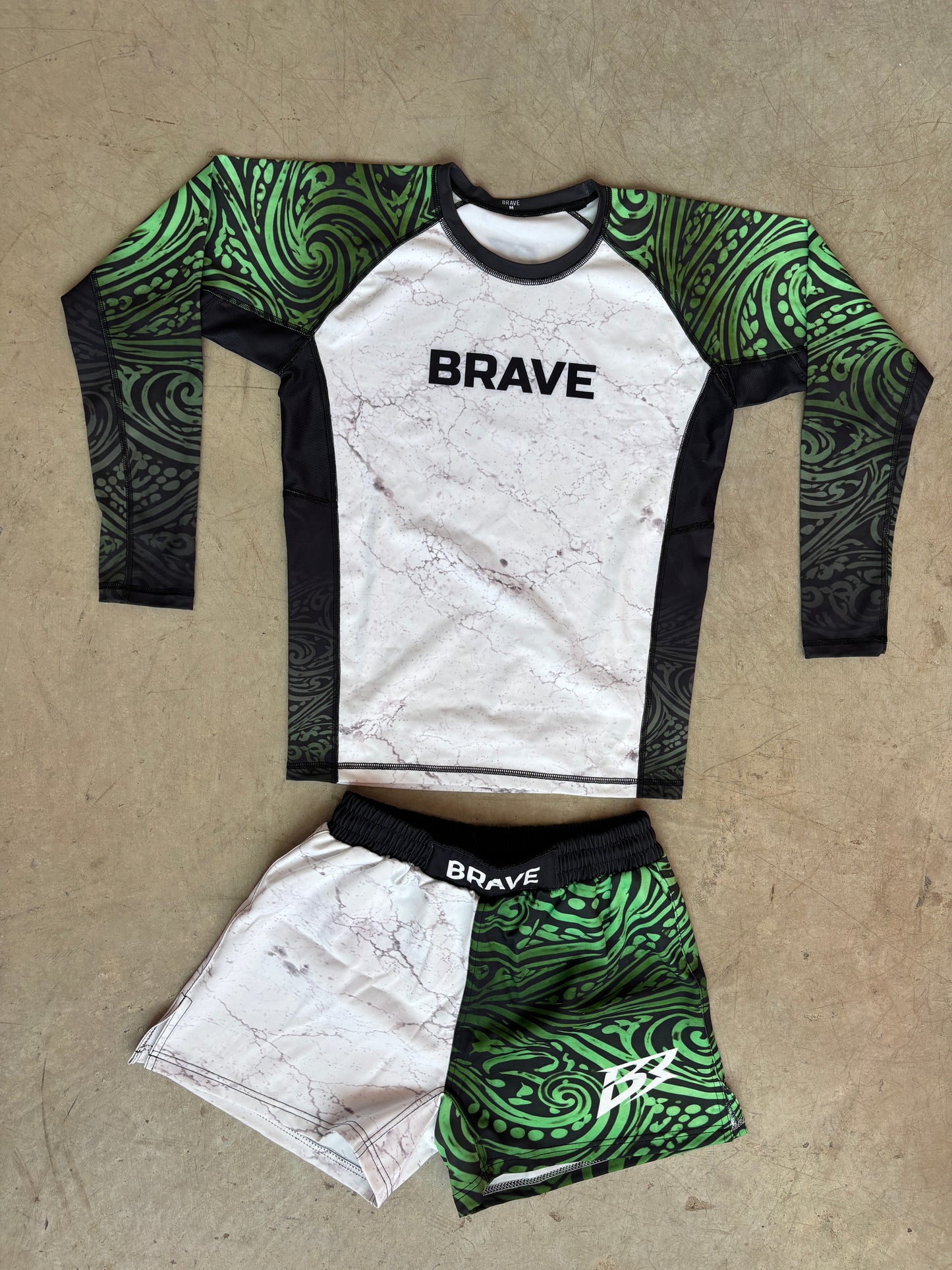 BRAVE Tropical Camiseta Técnica Larga