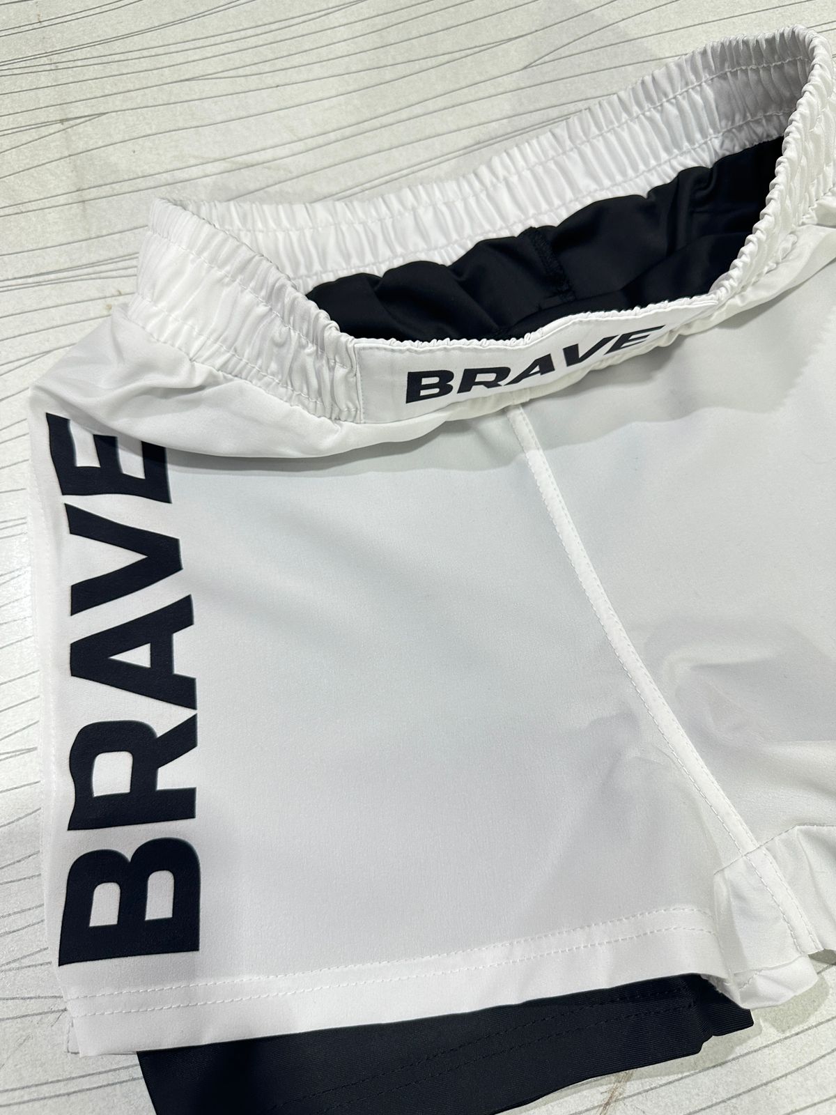 BRAVE Hybrid Pro Shorts WHITE